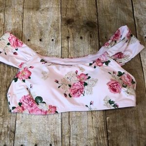 Cikada bathing suit top nwot